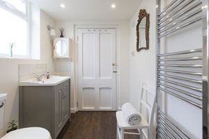 Shower Room (2)- click for photo gallery